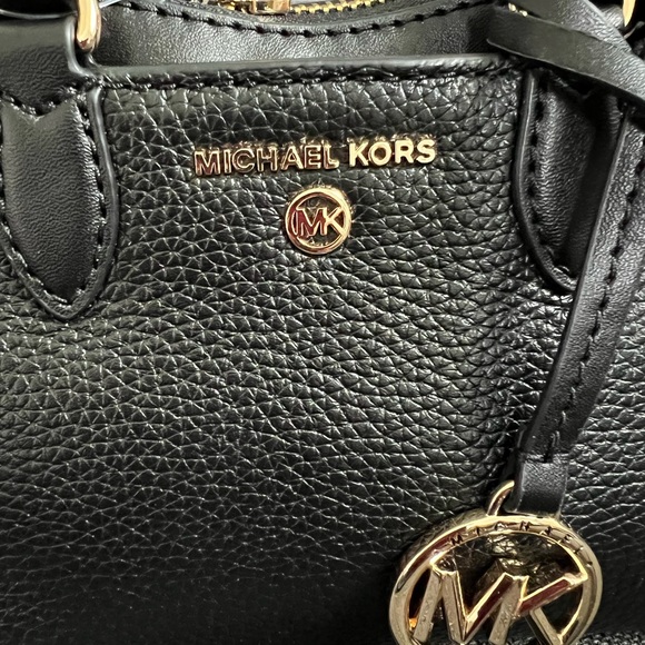 NWT MICHAEL KORS AUSTEN EXTRA SMALL CROSSBODY SATCHEL - Picture 3 of 10